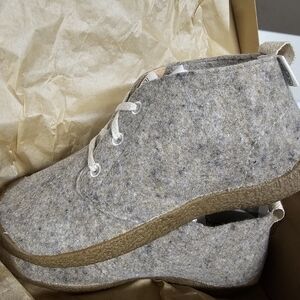 Keen Mosey Chukka Men's Brown and Tan Wool Boots Size 9 US